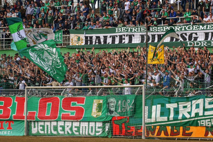 Fans beim Heimspiel gegen Meuselwitz